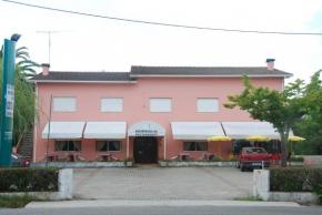 Гостиница Costa Verde  Вила-Нова-Де-Сервейра